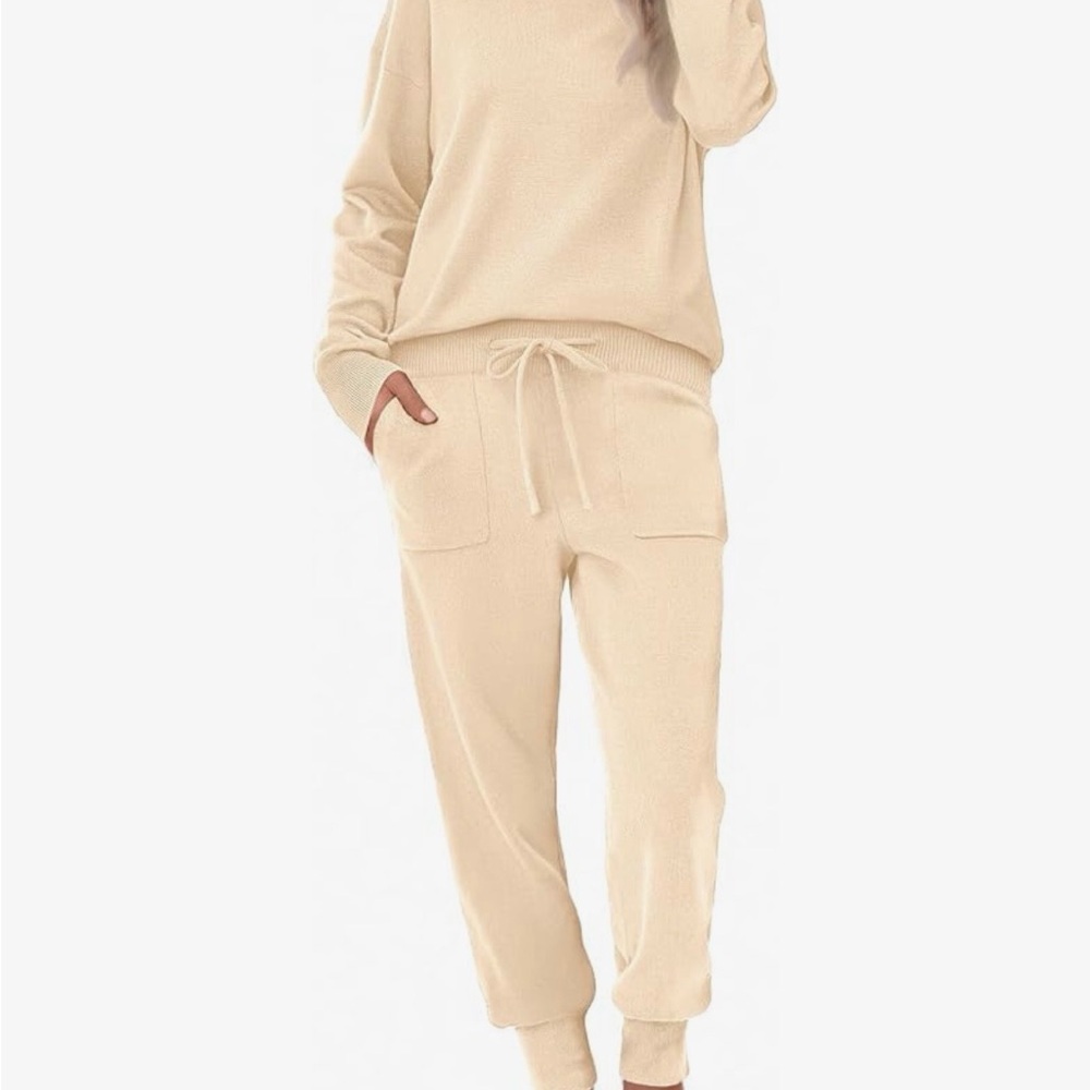 NWT Women's Knit Loungewear Matching Set- cream apricot EKR